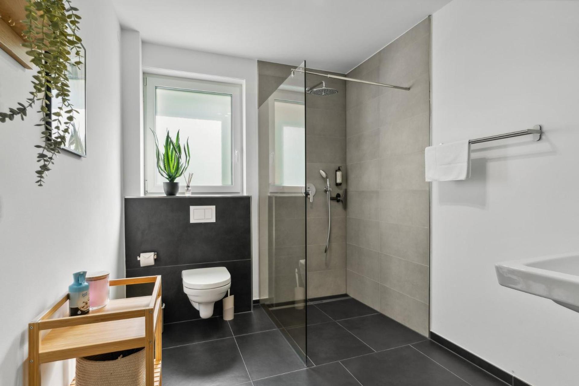 Zwei Apartments Fuer Bis Zu 8 Personen Zentral, Modern, Mit Terrasse & Balkon Μπίλεφελντ Εξωτερικό φωτογραφία