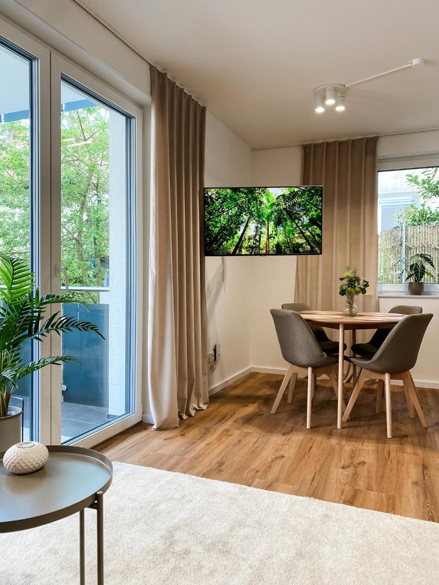 Zwei Apartments Fuer Bis Zu 8 Personen Zentral, Modern, Mit Terrasse & Balkon Μπίλεφελντ Εξωτερικό φωτογραφία