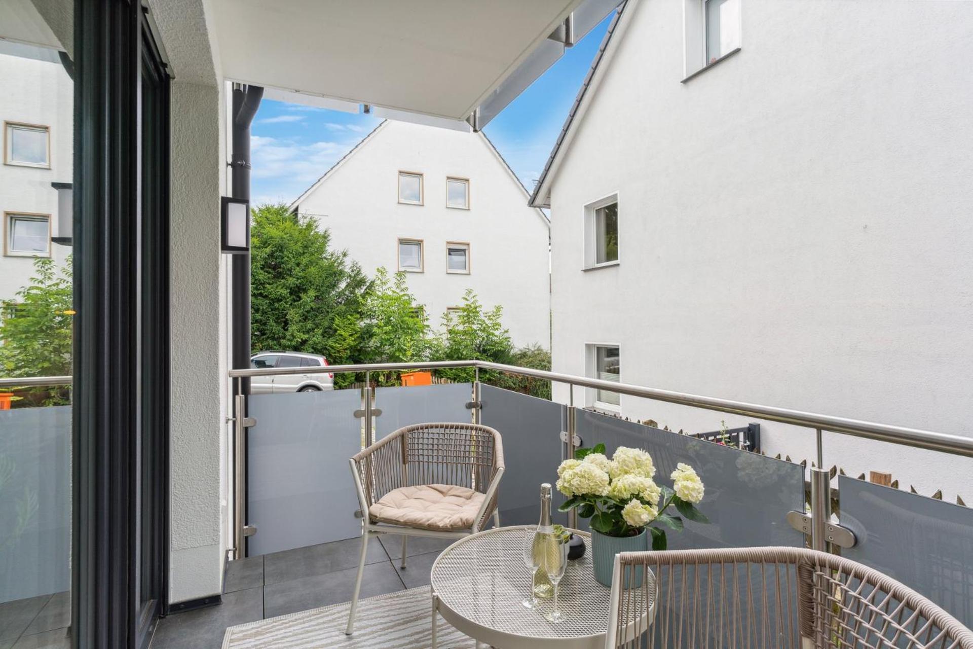 Zwei Apartments Fuer Bis Zu 8 Personen Zentral, Modern, Mit Terrasse & Balkon Μπίλεφελντ Εξωτερικό φωτογραφία